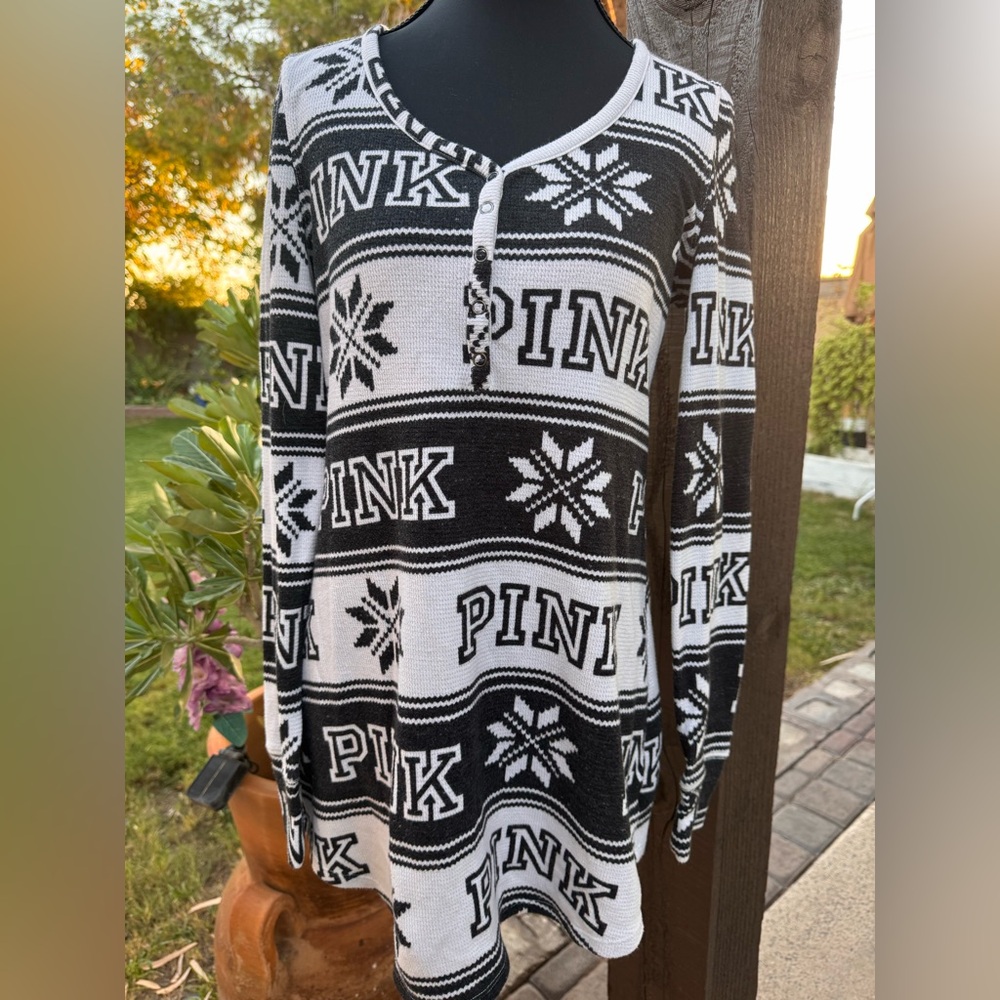 PINK Victoria's Secret Gray and Black sleepwear top